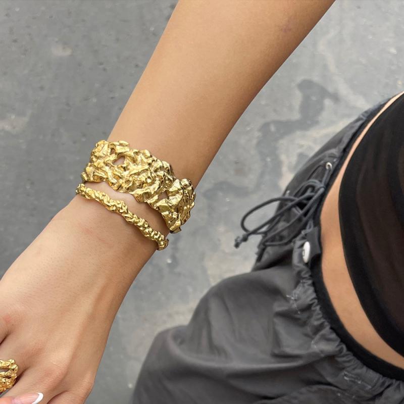 Xenia Bangle Sæt - 2 Guldbelagte Armbånd med Rabat!