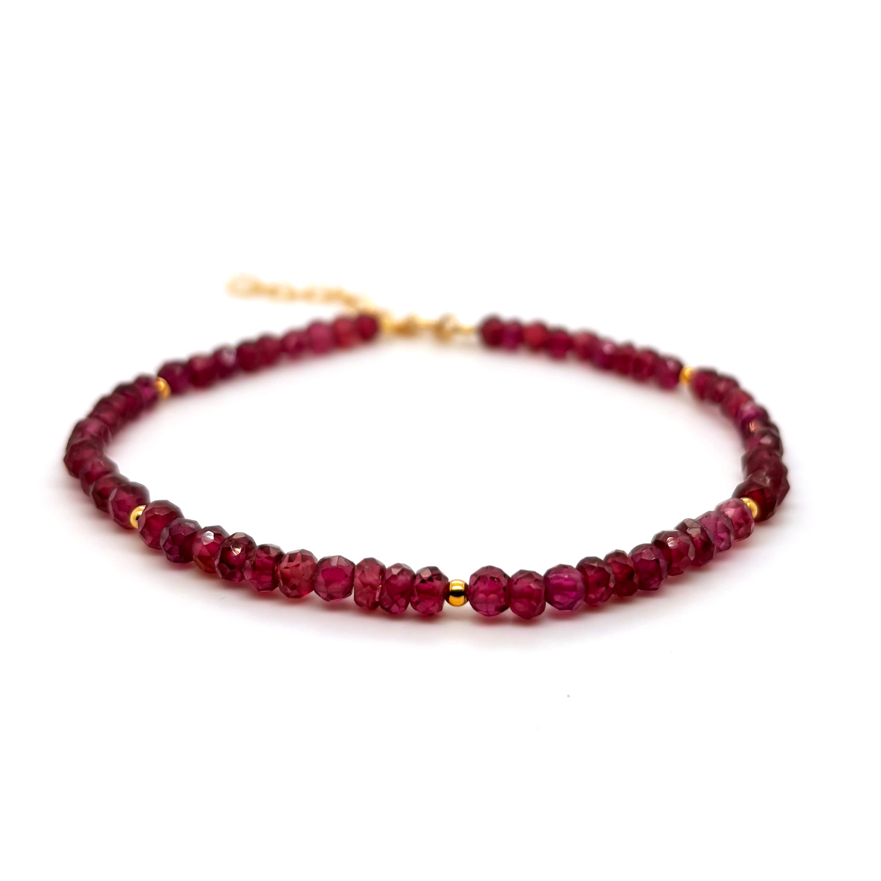 Scrouples Armbånd Rhodolit Sten Med Forgyldt Lås 39792a - Scrouples Armbånd