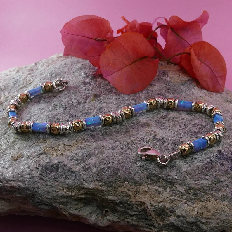 Armbånd Med Guld Sølv Perler Blå Opal Sten - Niibuhr Jewelry Armbånd